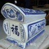 供应青花陶瓷骨灰盒 高档骨灰盒 殡仪馆用陶瓷骨灰盒生产厂家