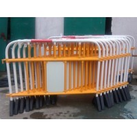 上海塑料铁马栏杆 核电站PVC绝缘护栏 发电厂铁马护栏
