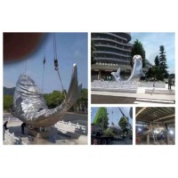 北海广场鲤鱼不锈钢镜面雕塑定制